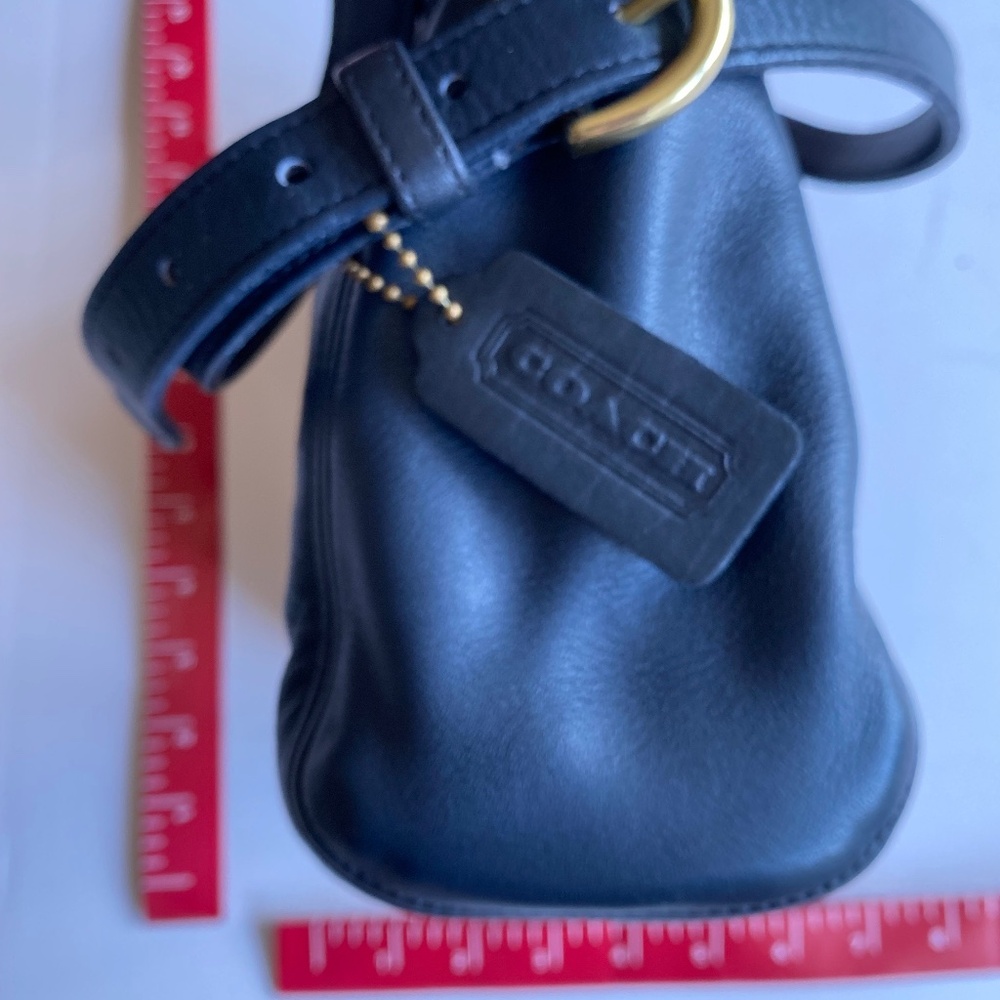 Coach Vintage Soho Purse-- Navy Leather - Picture 4 of 6